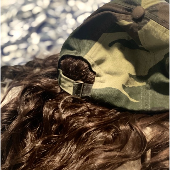 Camo baseball cap wig - Picture 5 of 5